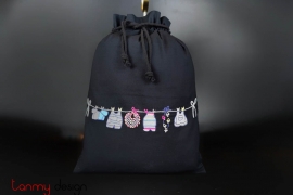  Laundry bag with kid clothes' hanger embroidery